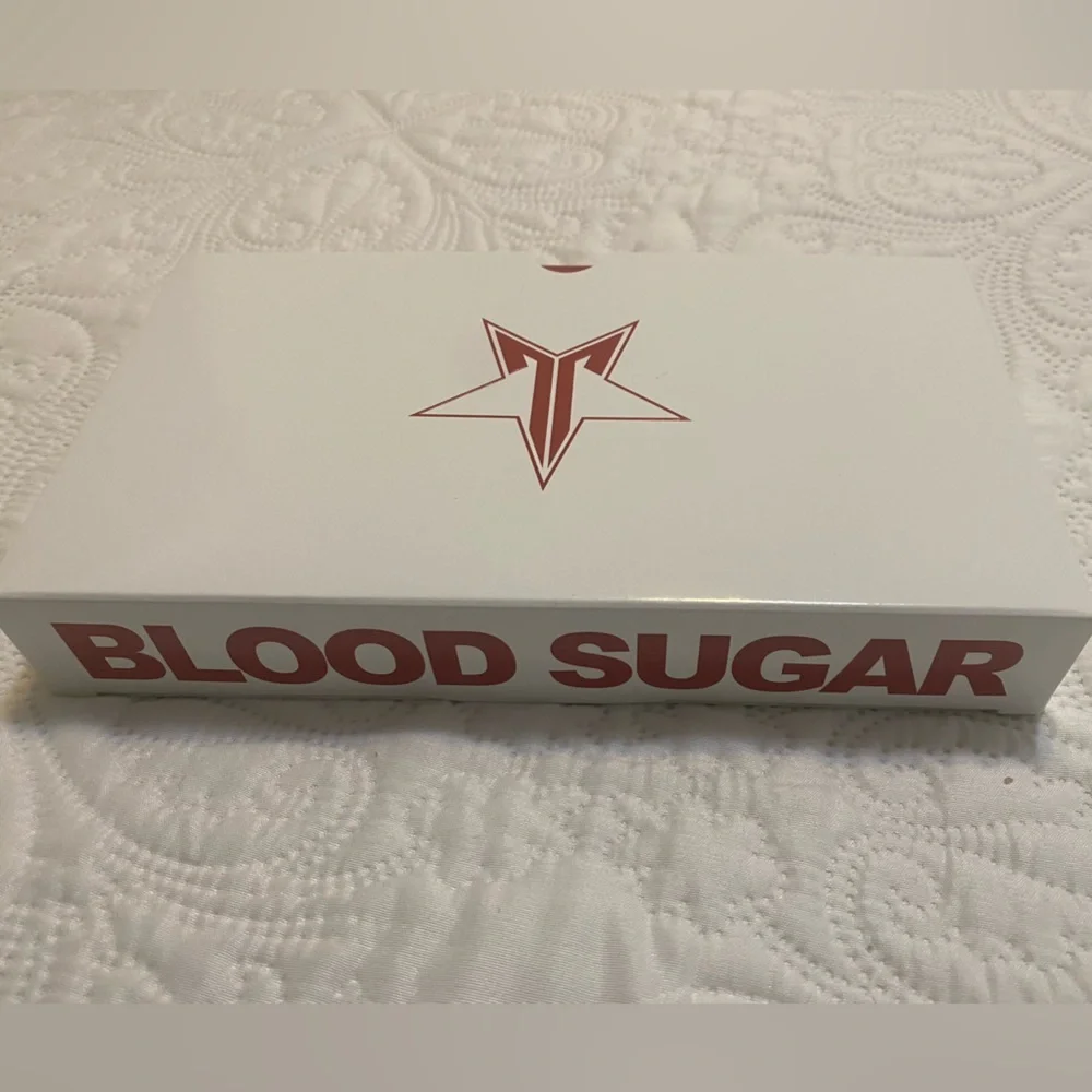 Jeffree Star Blood Sugar Palette - Red and Pink Tones